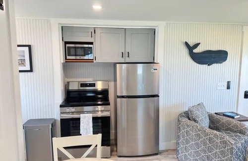 Southern Coast Cottage | Charming Beach cottage across from the beach in fabulous Wells.