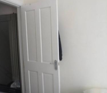 Bradford House | Charming Bradford Room to Rent with Shared Facilities