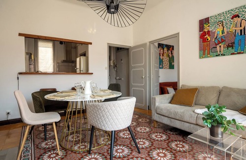 Saint-Martin Apartment | Charming, bright apartment near town center.