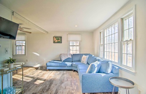 South Dennis Cottage | Charming Cape Cottage w/ Patio: 4 Mi to Beach!