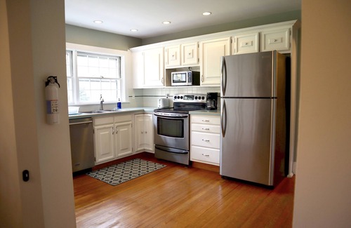 Newark House | Charming Cape - Minutes to UD!