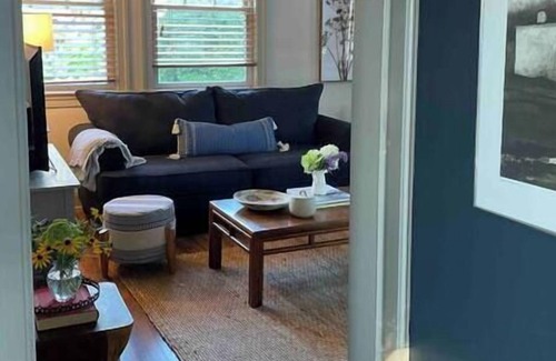 Kennett Square House | Charming Carriage House plus 2 Longwood Tickets