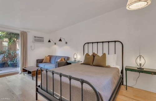 Cheery Lynn Apartment | Charming Casita in Historic Phoenix Neighborhood
