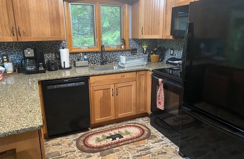 Pocono Pines House | charming chalet in the Lake Naomi community