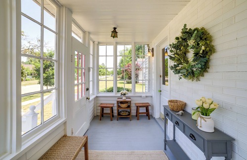 Chesterton House | Charming Chesterton Home: w/Idyllic Location!