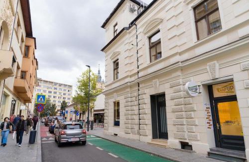 Old Town Apartment | Charming Classic Apartment in City Center