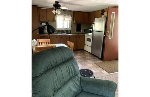Tomahawk Cottage | Charming Cottage by Lake Nokomis