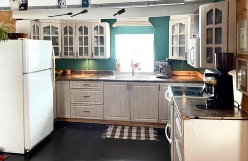 Lac-des-Plages Cabin | Charming Cottage - close to the Lake