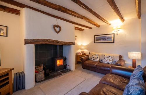 Blackawton House | Charming Cottage Near Dartmouth With Log Burner