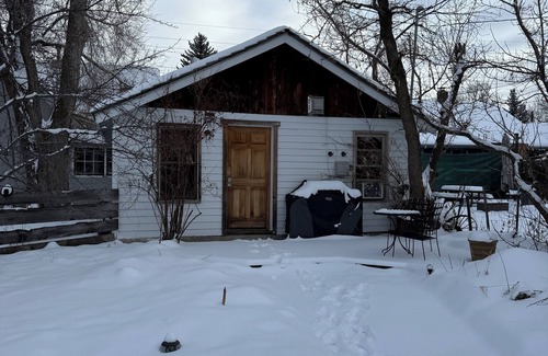 Bozeman Cottage | Charming cottage tucked away in trending Northeast Bozeman.