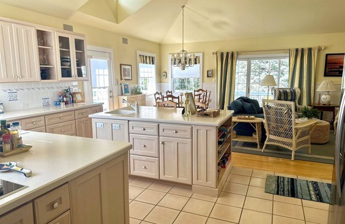 Green Lake Cottage | Charming Cottage Two Blocks from Downtown
