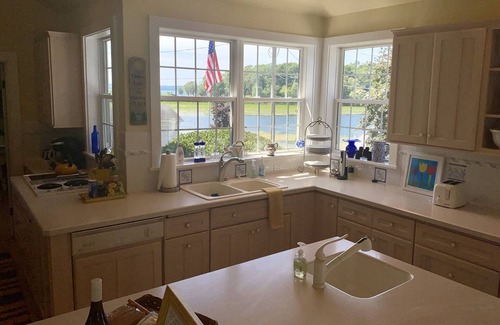 Green Lake Cottage | Charming Cottage Two Blocks from Downtown