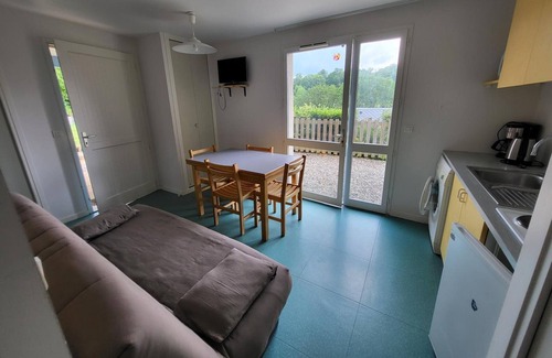 Paulhenc Cottage | Charming Cottage with Pool in Scenic Cantal - Near Pierrefort and Saint-Flour