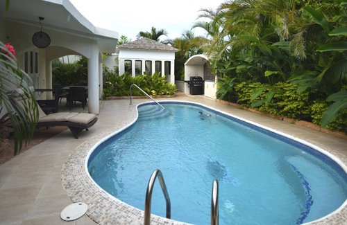 Mullins Cottage | Charming Cottage with Private Pool, elegant Spa and outdoor Kitchenette