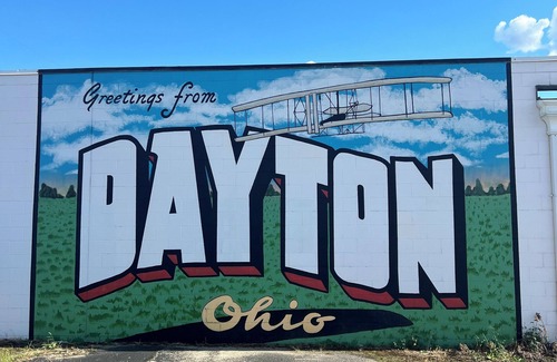 Dayton House | Charming Cozy Craftsman 2/2 house in Dayton, OH 5 minutes to Downtown & UD