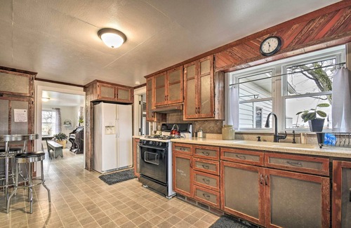 Shipshewana House | Charming Dairy Farm Home in Indiana Amish Country
