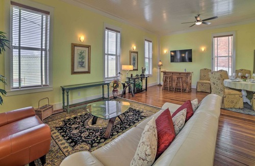 De Funiak Springs Apartment | Charming DeFuniak Apartment in Historic Dtwn!