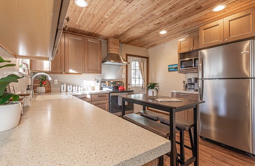 Florissant Cabin | Charming, Dog-friendly Cabin Nestled at 8500 feet