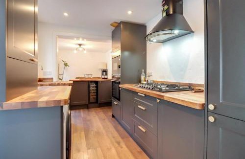 Exmouth House | Charming Dog Friendly Cottage in Devon