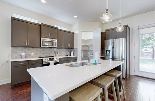 St. John - Coronado Hills House | Charming Dog Friendly House with Good Location and Enclosed Patio