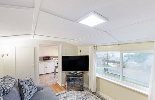 Bunker Hill House | Charming dog-friendly home with patio, WiFi, streaming, washer/dryer