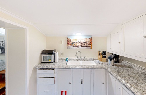 Bunker Hill House | Charming dog-friendly home with patio, WiFi, streaming, washer/dryer