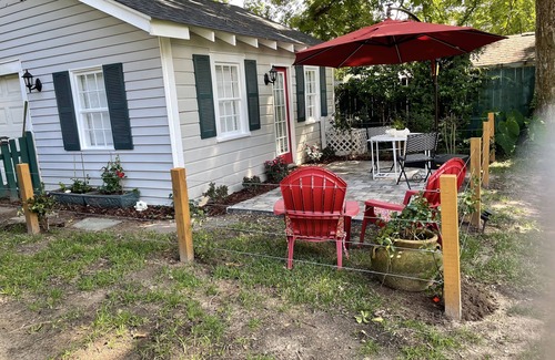Aiken Apartment | Charming Downtown Studio. Easy walk to restaurants & Shopping