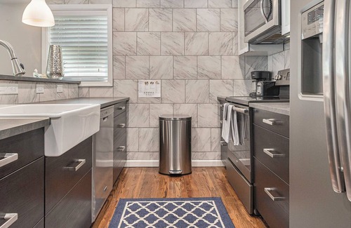 Dundee-Happy Hollow Historic District House | Charming Dundee Home 4min UNMC, 15min CHI Center