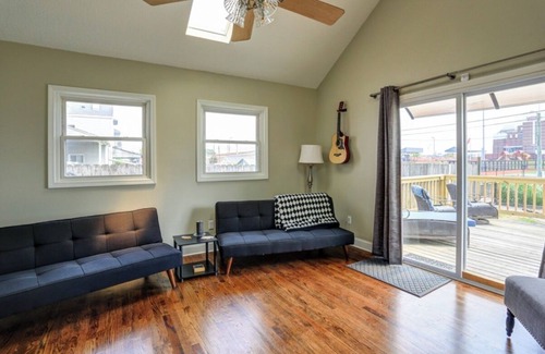 South Louisville House | Charming Duplex Near Churchill & UofL Unit A