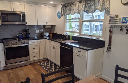Harvey Cedars House | Charming Family Cape- Beach, Bay and Shops A Few Steps Away!