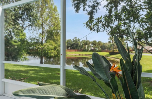 Sunridge Woods House | Charming Family Getaway 10 Miles from Disney