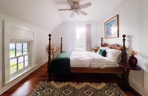 Chester Depot House | Charming Farmhouse in Chester