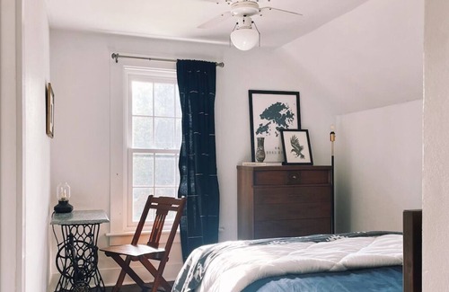 Chester Depot House | Charming Farmhouse in Chester