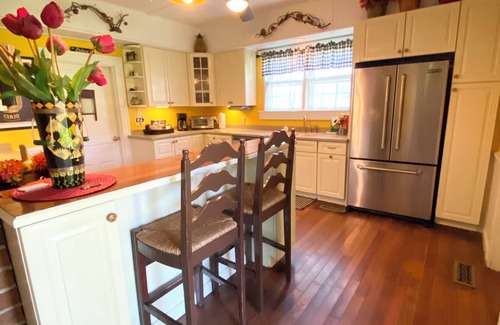 Lexington Other | Charming Farmhouse near VMI, W&L, SVU and VHC