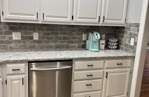 Fayetteville House | Charming Fayetteville home ideal for 30+nights! Close to U of A and hospital!