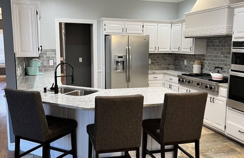 Fayetteville House | Charming Fayetteville home ideal for 30+nights! Close to U of A and hospital!