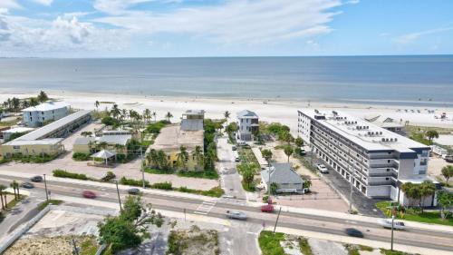 Fort Myers Beach House | Charming Fort Myers Beach House