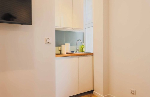 Les Puces de Saint-Ouen Apartment | Charming Appt - 1BDR/4P - Saint Ouen