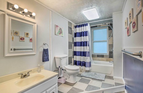 Frenchburg Condo | Charming Getaway + Fire Pit Near Hikes & Lake