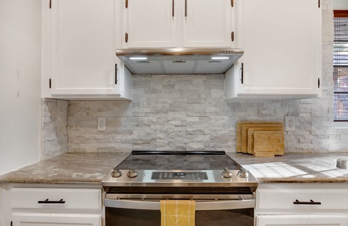 Wind Drift House | Charming Gilbert Home W/BBQ, Hot Tub, & Freestone Park