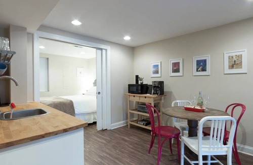 Gallaudet Apartment | Charming H St Oasis close to Capitol and museums