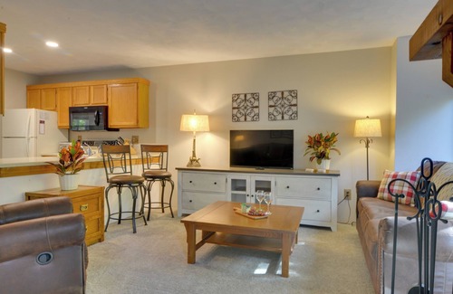 Hidden Valley House | Charming Hidden Valley Resort Home: Walk to Slopes