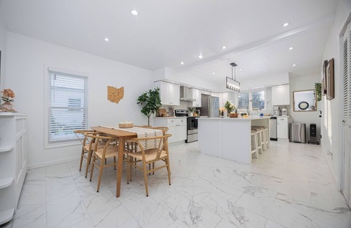 Delaware House | Charming Historic Home, Luxurious Remodel, Walk to Downtown, Tree-Lined Street