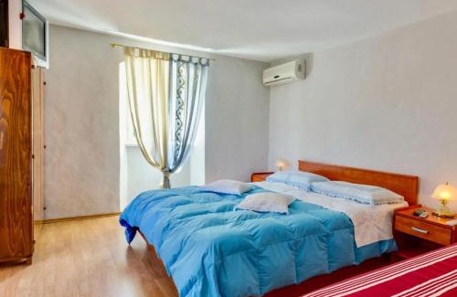 Nerezine House | Charming Holiday Home in Nerezine
