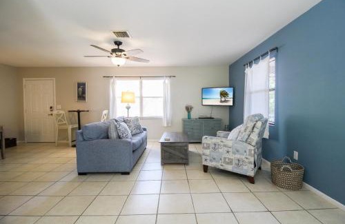South Venice House | Charming home near Manasota Key Beach