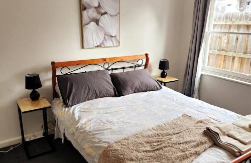 Airport West House | Charming Home Near Melbourne Airport & CBD