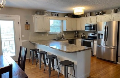 Speed House | Charming Home w/Scenic Views & Serene Surroundings – Ideal for Mid-Term Stays!