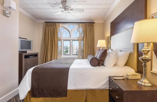 Downtown Seattle Hotel | Charming hotel in delightful Seattle with WiFi, AC, fitness room