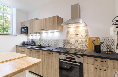 Le Tanu Cottage | Charming house in the heart of Manoir du Bois Frou