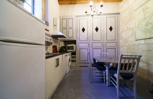 Luynes Cottage | Charming house in Touraine with garden 4 rooms near Tours and Langeais